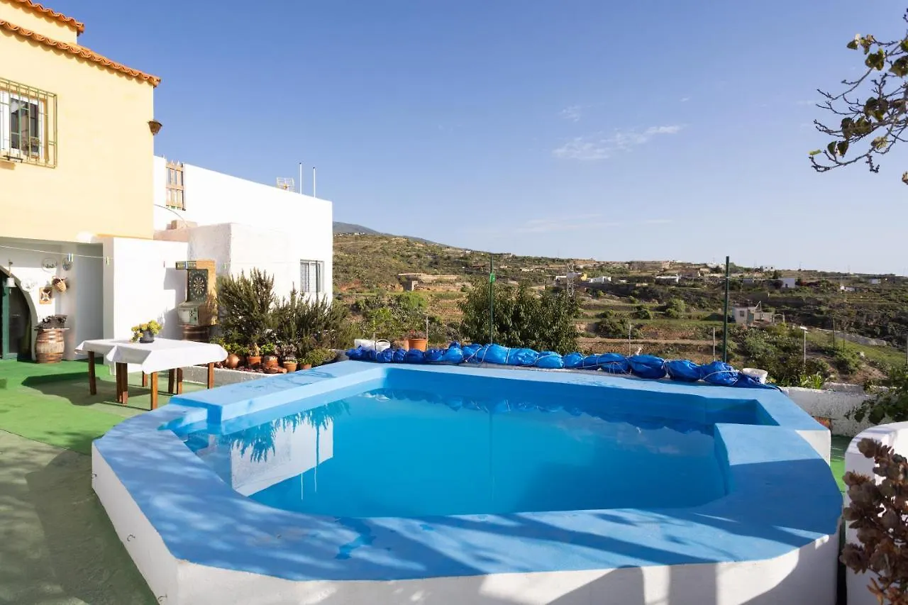 Villa Mountain, Seaviews, And Pool Relax By Sunkeyrents Fasnia 0*,  España